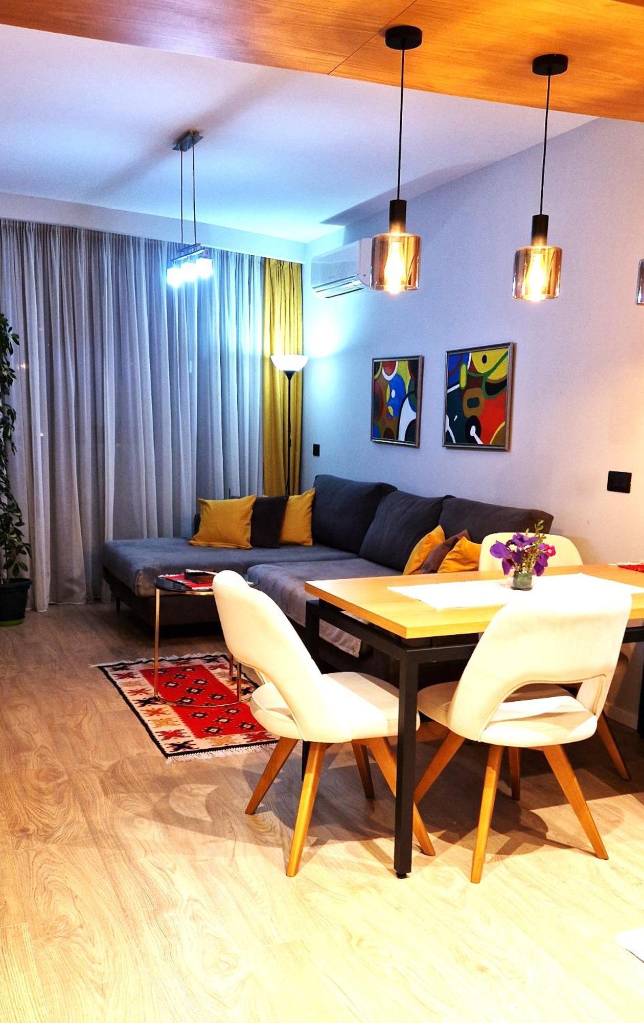 Central Comfy Apartment 地拉那 外观 照片